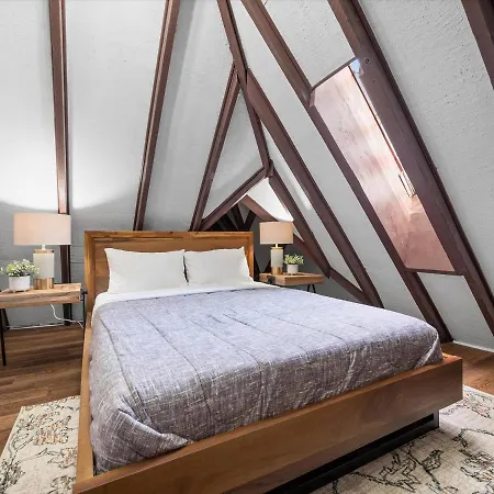 Shadyside, Pittsburgh, Modern And Unique 1 Bedroom Unit6 With Free Parking